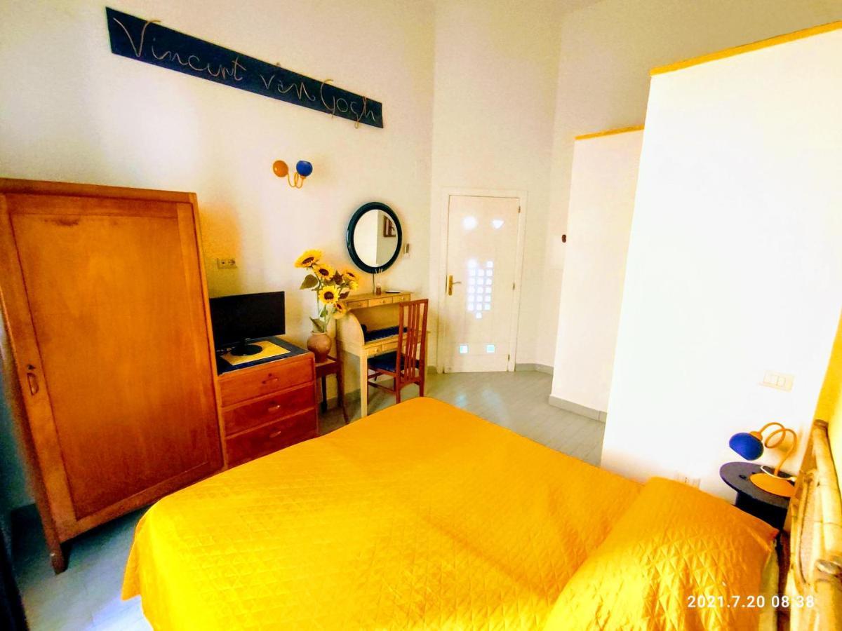 Napoli Naif Bed & Breakfast Exterior photo