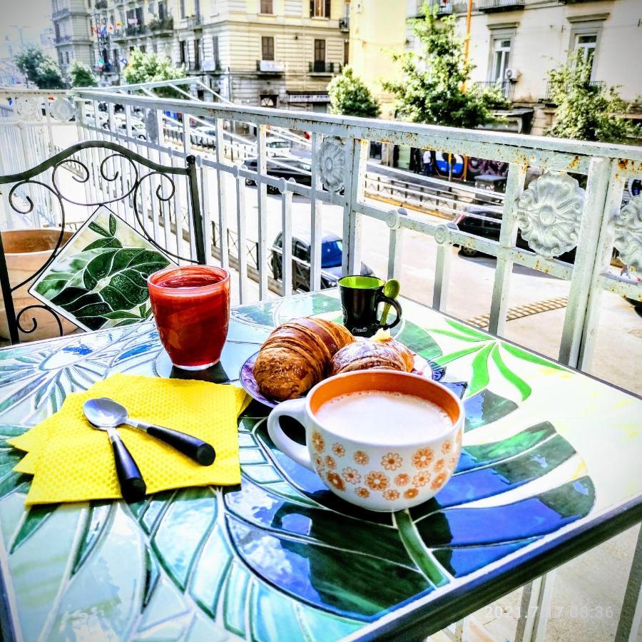 Napoli Naif Bed & Breakfast Exterior photo