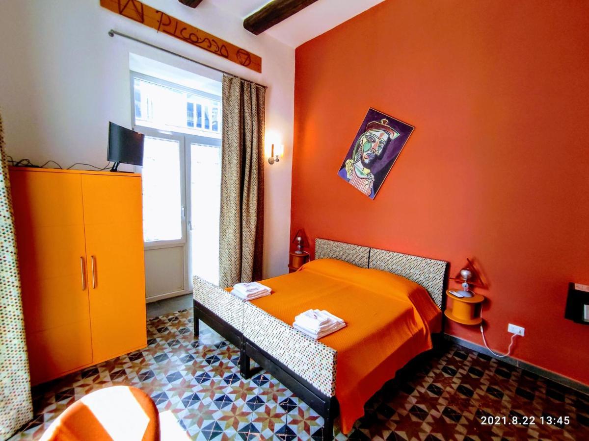 Napoli Naif Bed & Breakfast Exterior photo